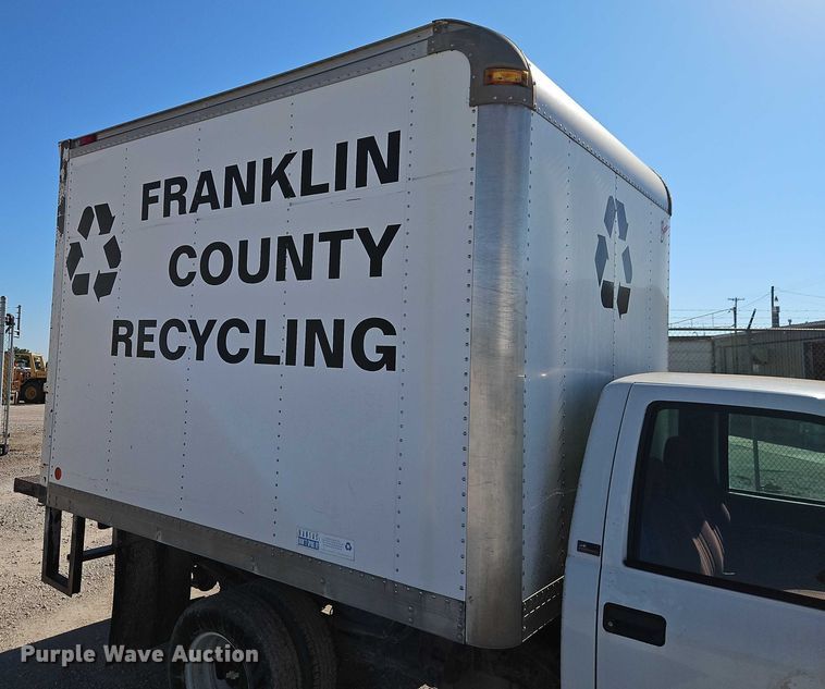 image for item EB8347 1996 Chevrolet C3500 box truck