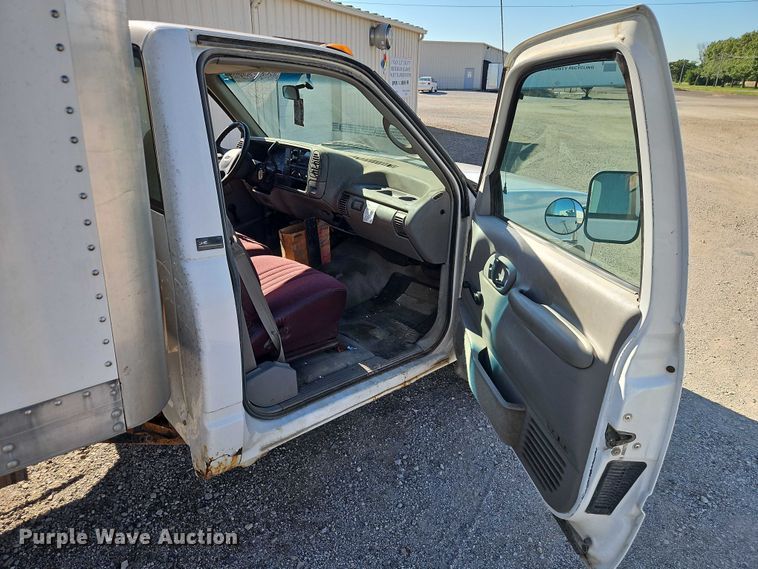 image for item EB8347 1996 Chevrolet C3500 box truck