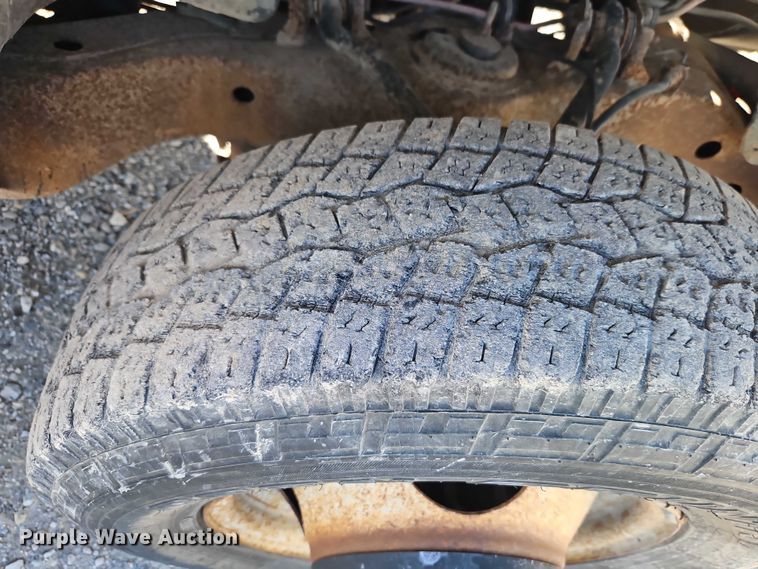 image for item EB8347 1996 Chevrolet C3500 box truck