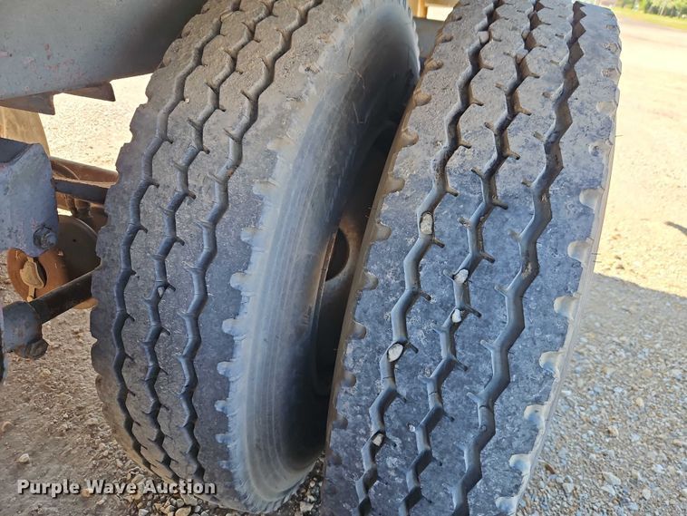 image for item EB8348 1991 Monon MA3-00-ST-48W dry van trailer