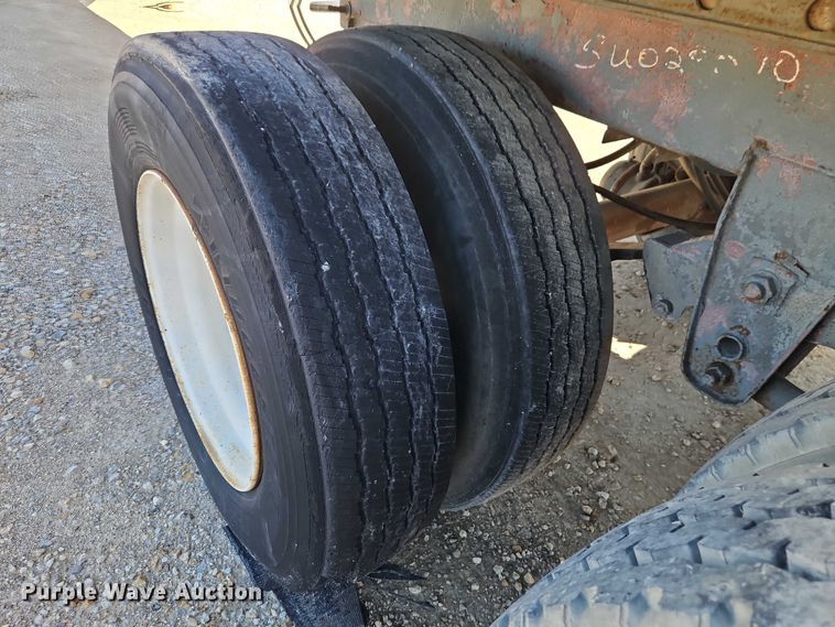 image for item EB8348 1991 Monon MA3-00-ST-48W dry van trailer