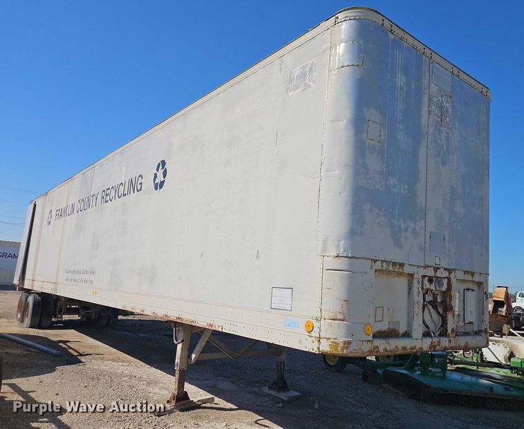 image for item EB8349 1974 Fruehauf FBZ9-F2-40 dry van trailer