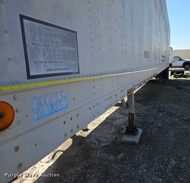 image for item EB8349 1974 Fruehauf FBZ9-F2-40 dry van trailer