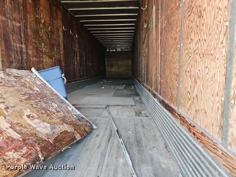 image for item EB8349 1974 Fruehauf FBZ9-F2-40 dry van trailer