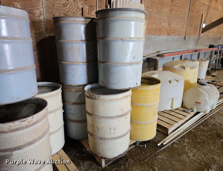 image for item EB8351 Tanks and barrels