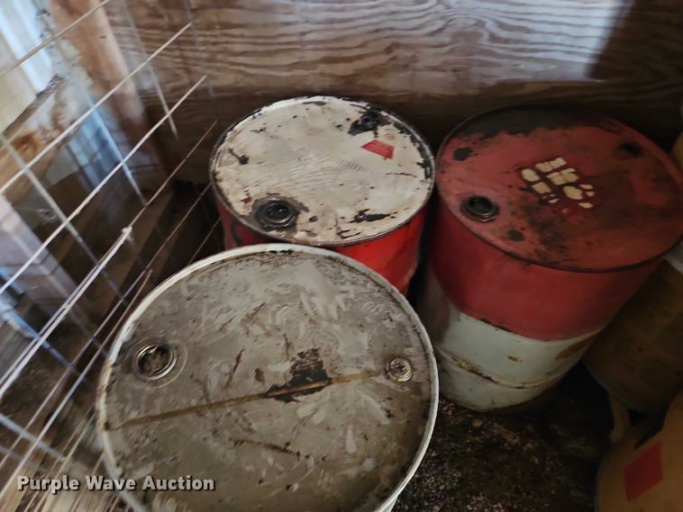 image for item EB8351 Tanks and barrels