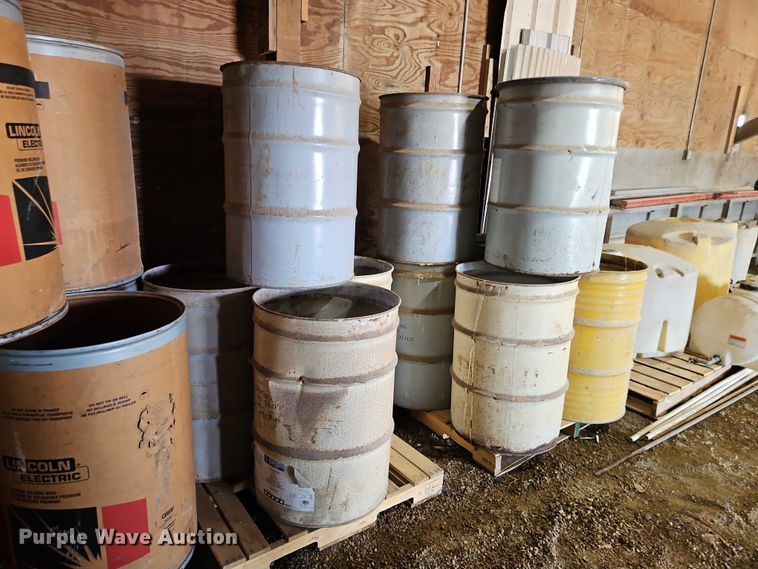 image for item EB8351 Tanks and barrels