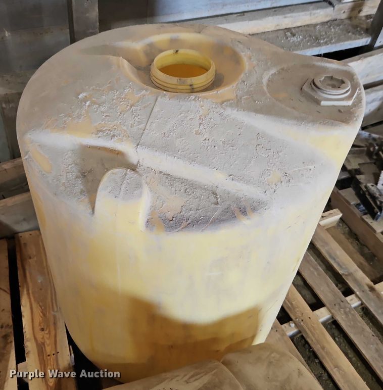 image for item EB8351 Tanks and barrels