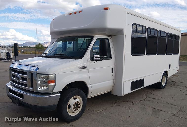 2012 Ford E450 Super Duty