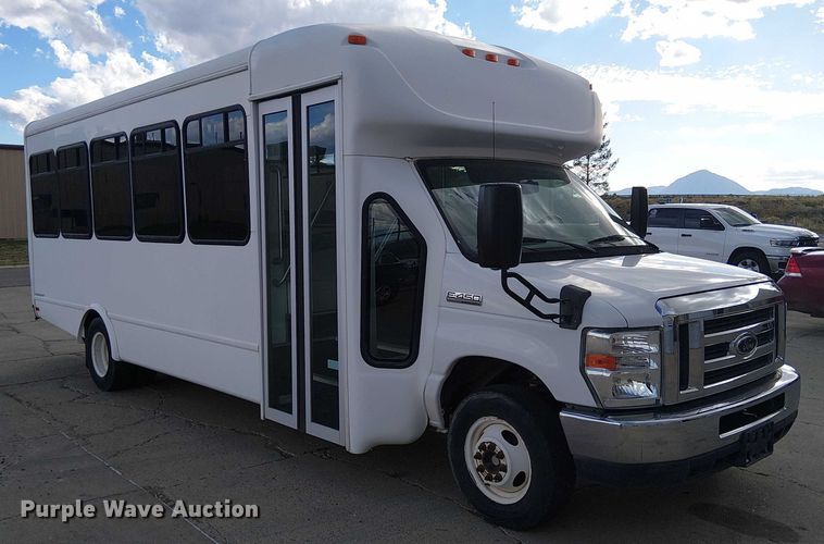 image for item EC1202 2012 Ford E450 shuttle bus