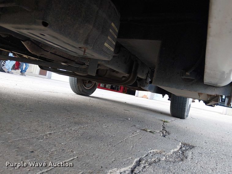 image for item EC1202 2012 Ford E450 shuttle bus