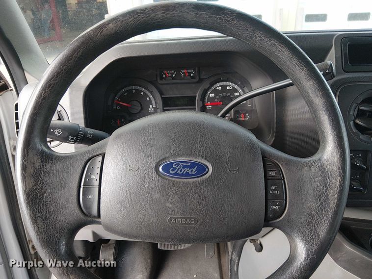 image for item EC1202 2012 Ford E450 shuttle bus