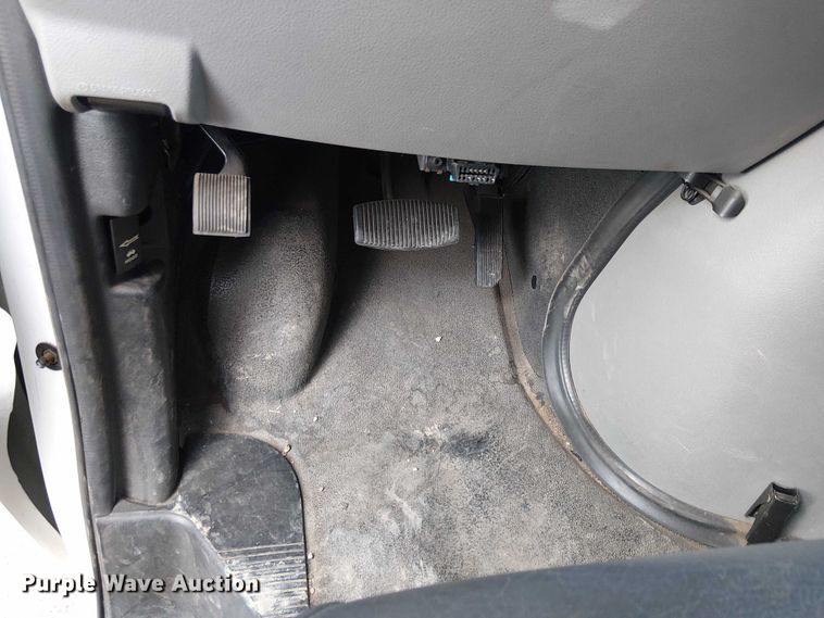 image for item EC1202 2012 Ford E450 shuttle bus