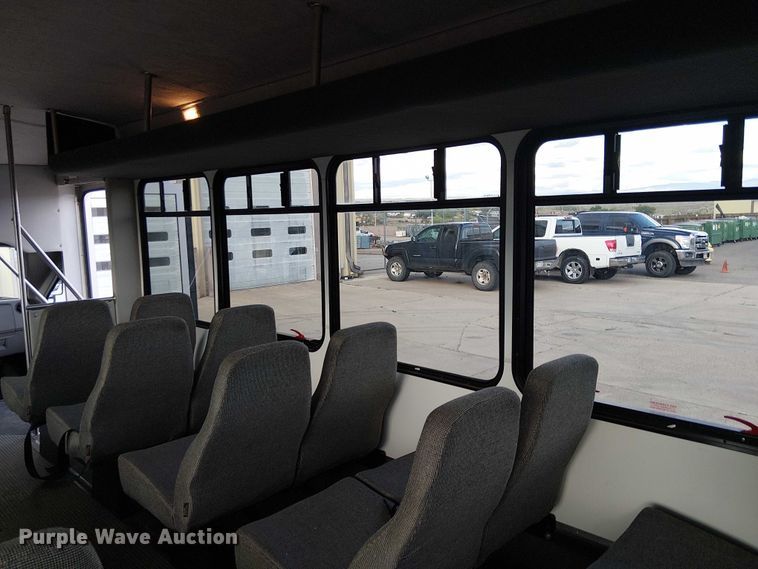 image for item EC1202 2012 Ford E450 shuttle bus