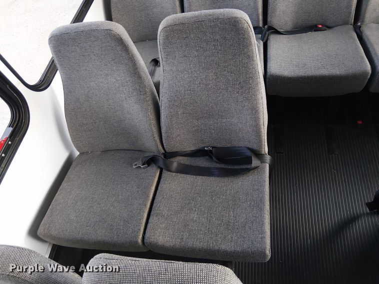 image for item EC1202 2012 Ford E450 shuttle bus