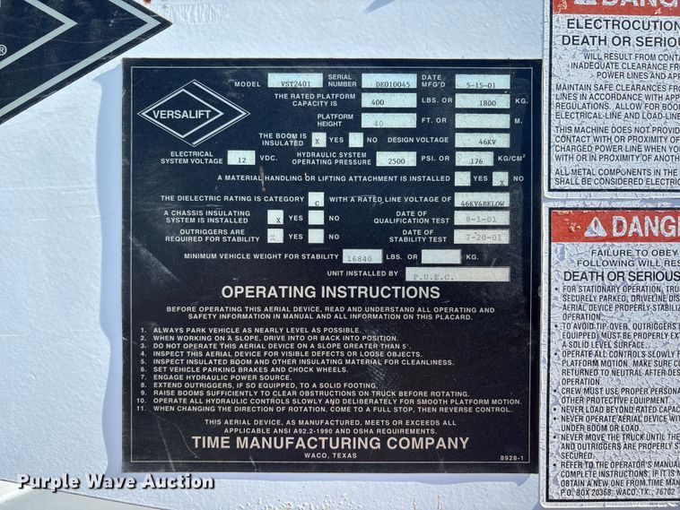 image for item EC8070 2001 Ford F650 Super Duty bucket truck