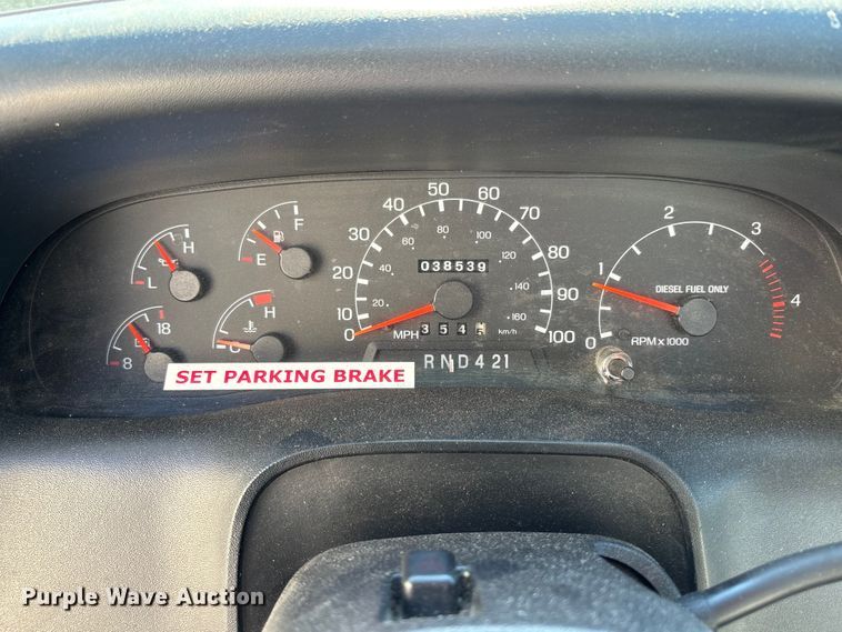 image for item EC8070 2001 Ford F650 Super Duty bucket truck