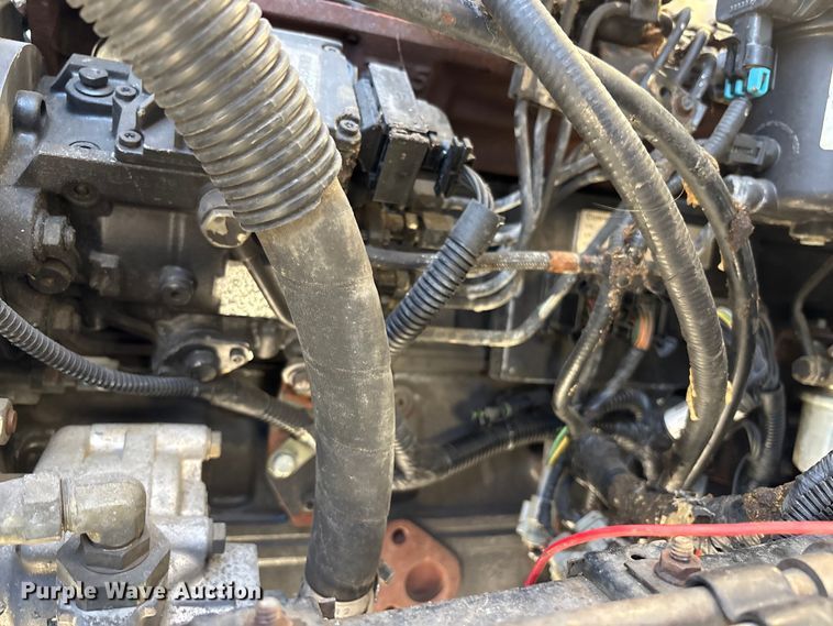 image for item EC8070 2001 Ford F650 Super Duty bucket truck