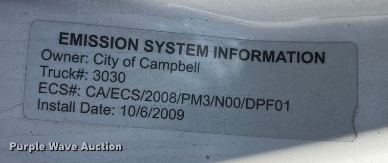 image for item EC8070 2001 Ford F650 Super Duty bucket truck