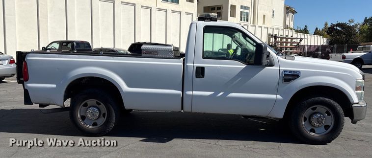 image for item EC8071 2008 Ford F250 Super Duty pickup truck