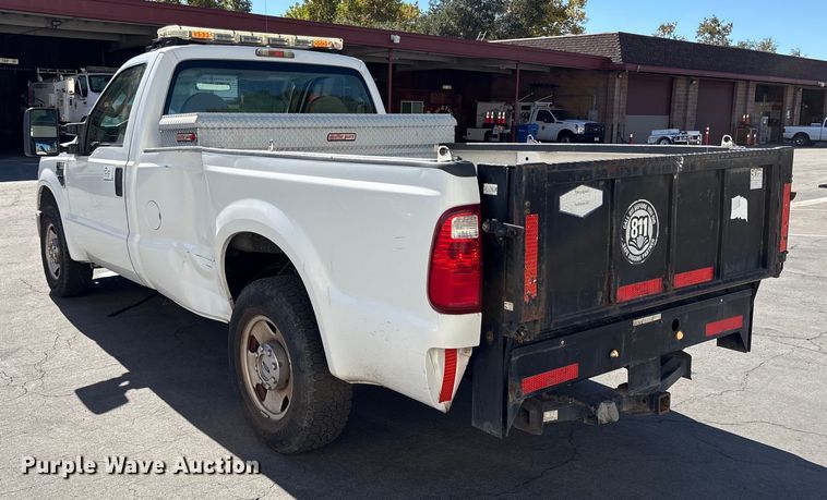 image for item EC8071 2008 Ford F250 Super Duty pickup truck