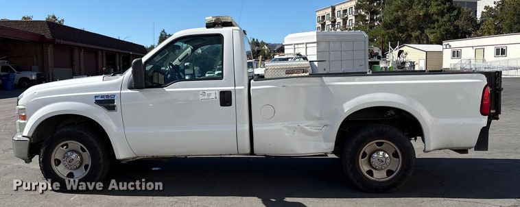 image for item EC8071 2008 Ford F250 Super Duty pickup truck