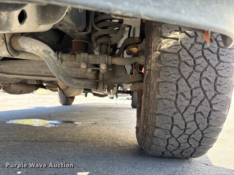 image for item EC8071 2008 Ford F250 Super Duty pickup truck