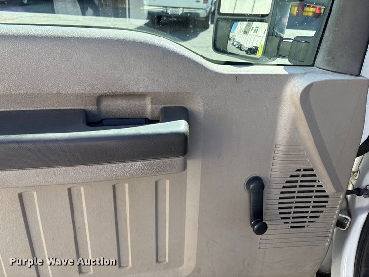 image for item EC8071 2008 Ford F250 Super Duty pickup truck