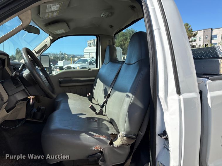 image for item EC8071 2008 Ford F250 Super Duty pickup truck