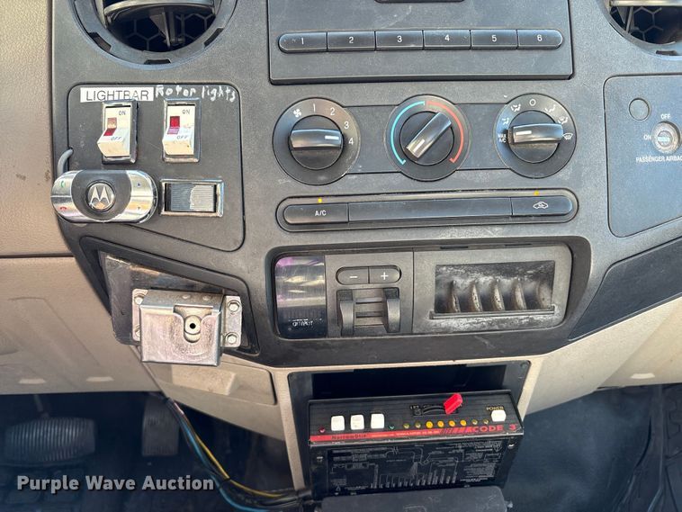 image for item EC8071 2008 Ford F250 Super Duty pickup truck