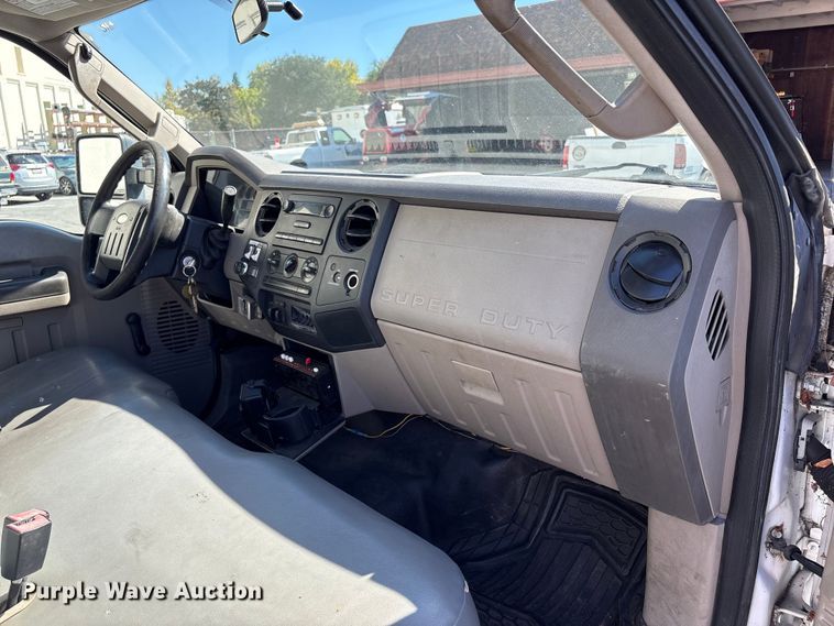 image for item EC8071 2008 Ford F250 Super Duty pickup truck