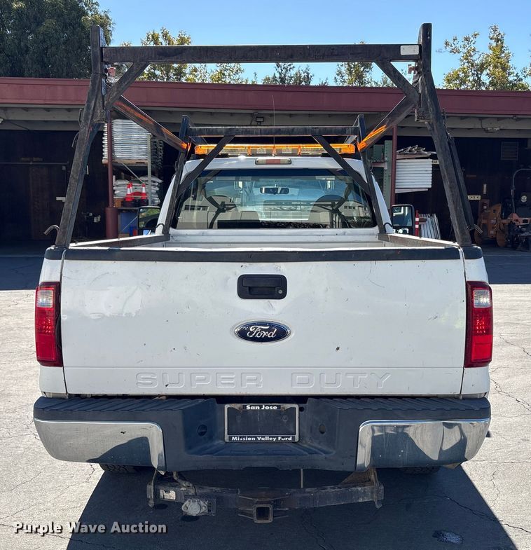 image for item EC8072 2009 Ford F250 Super Duty dump bed pickup truck