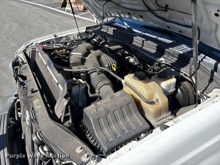 image for item EC8072 2009 Ford F250 Super Duty dump bed pickup truck