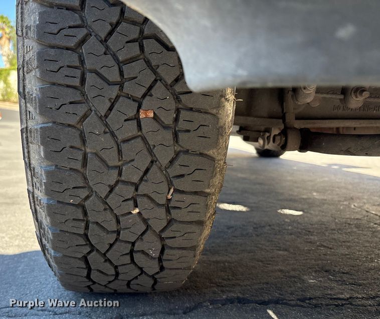 image for item EC8072 2009 Ford F250 Super Duty dump bed pickup truck