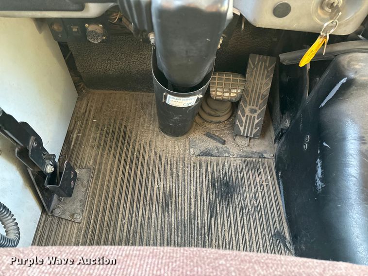 image for item ED2240 2008 Blue Bird All American school bus