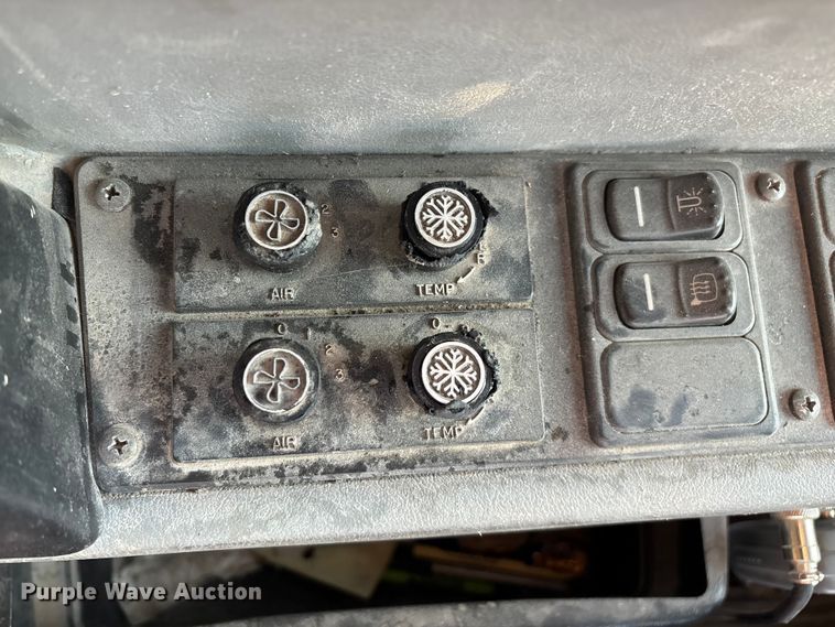 image for item ED2240 2008 Blue Bird All American school bus