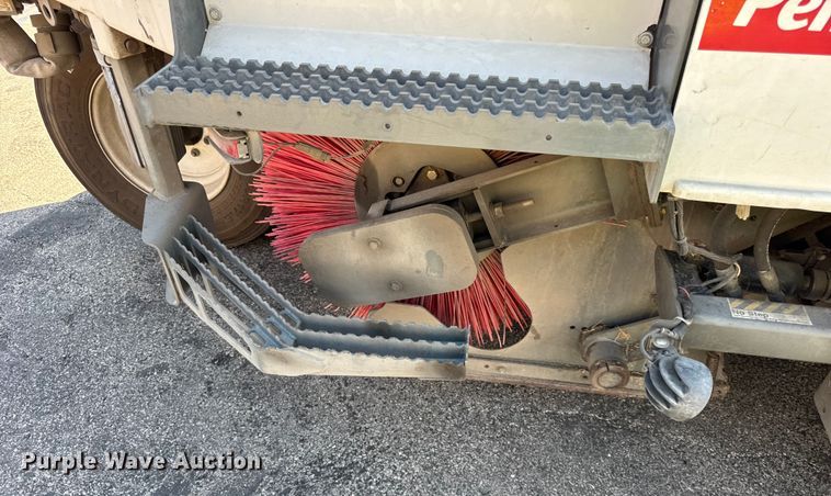 image for item EF2163 2009 Elgin Pelican NP street sweeper