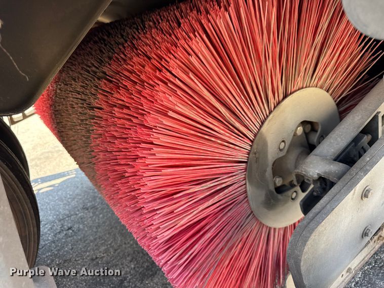 image for item EF2163 2009 Elgin Pelican NP street sweeper