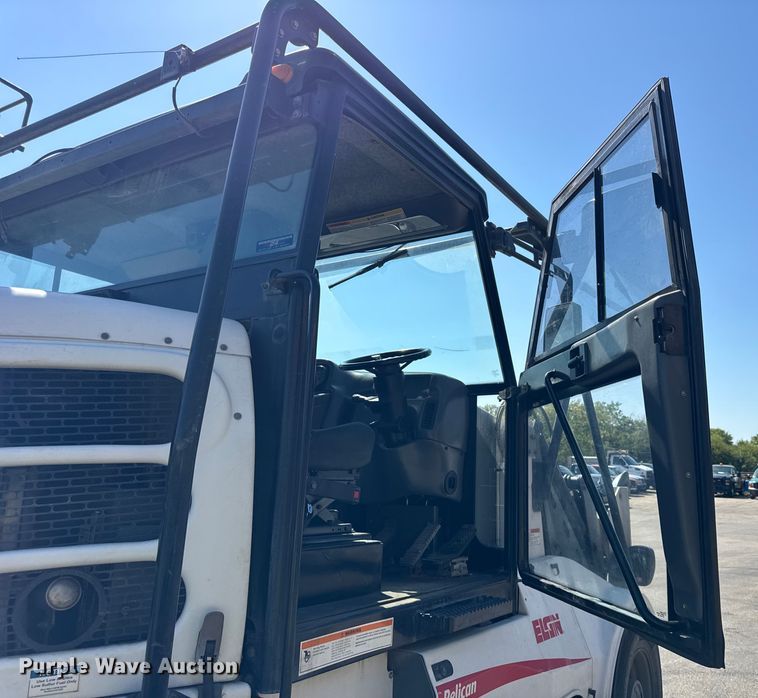 image for item EF2163 2009 Elgin Pelican NP street sweeper