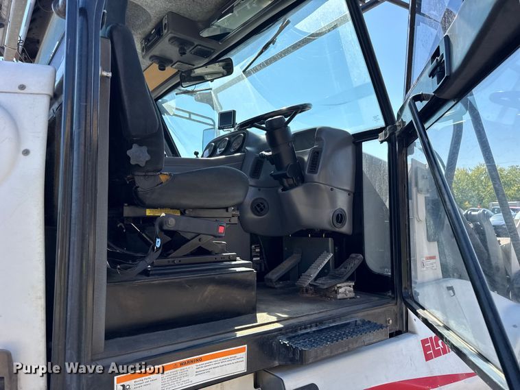 image for item EF2163 2009 Elgin Pelican NP street sweeper