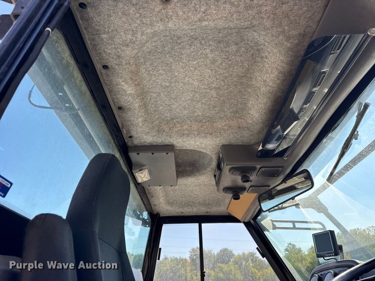 image for item EF2163 2009 Elgin Pelican NP street sweeper