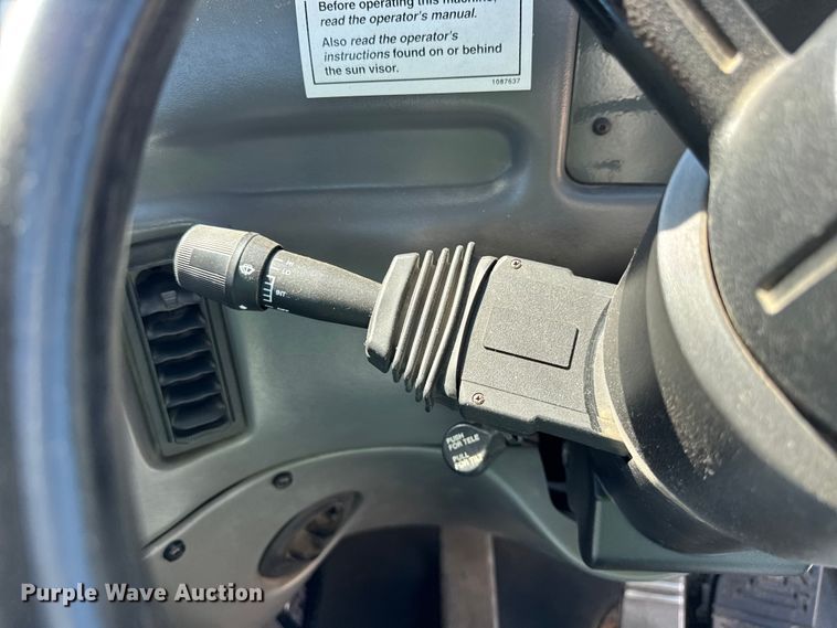 image for item EF2163 2009 Elgin Pelican NP street sweeper