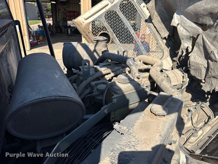 image for item EF2163 2009 Elgin Pelican NP street sweeper