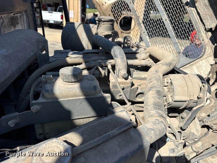 image for item EF2163 2009 Elgin Pelican NP street sweeper