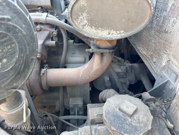 image for item EF2163 2009 Elgin Pelican NP street sweeper