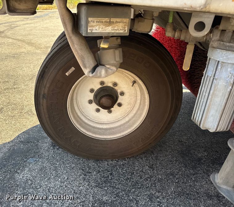 image for item EF2163 2009 Elgin Pelican NP street sweeper