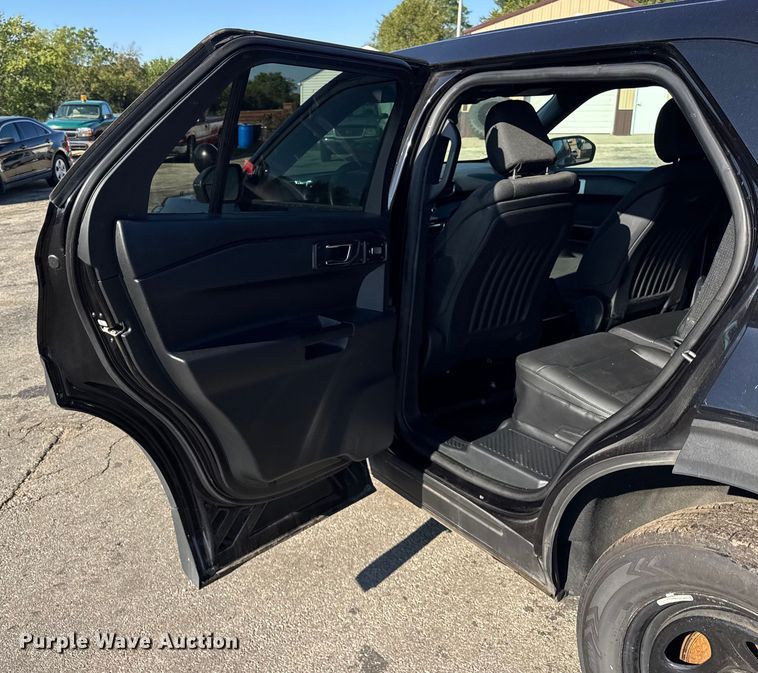 image for item EF2164 2020 Ford Explorer Police Interceptor SUV