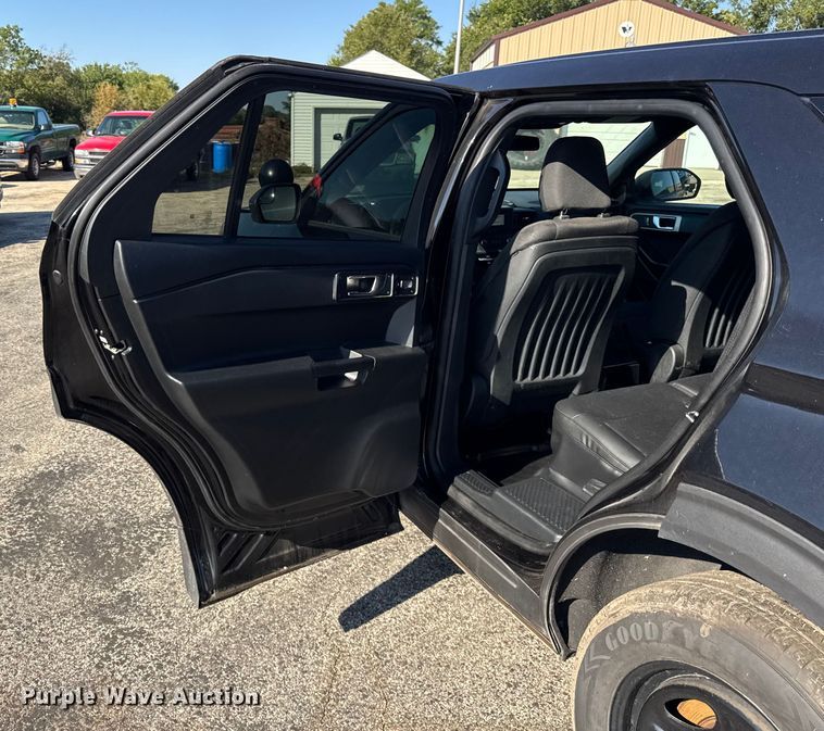 image for item EF2166 2020 Ford Explorer Police Interceptor SUV