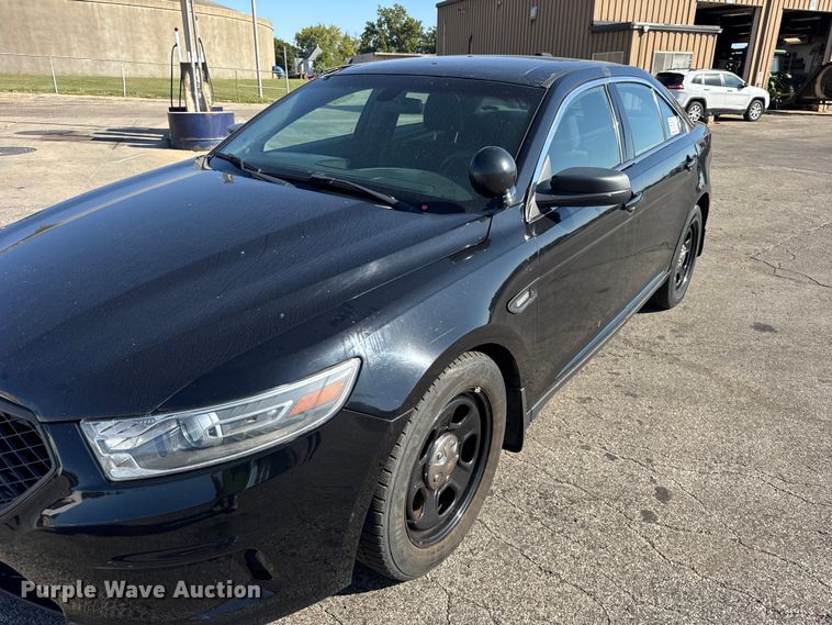 image for item EF2168 2016 Ford Taurus Police Interceptor 