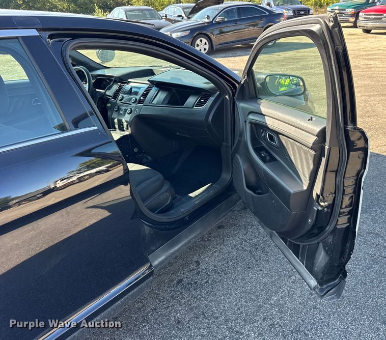 image for item EF2168 2016 Ford Taurus Police Interceptor 